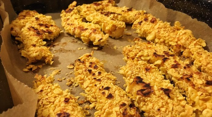 Pui Crispy Strips ca la KFC – rețetă simplă, sănătoasă